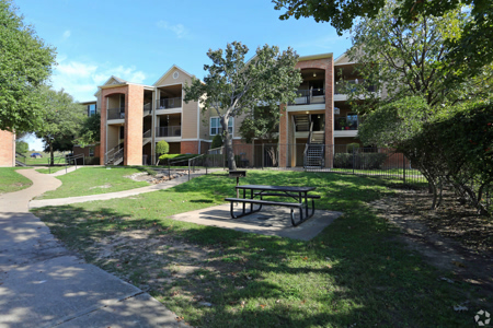Silver-Springs-Apartment-Homes (7)